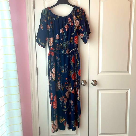 We Love Fashion Navy Jumpsuit w/ Removable Belt Size Large - Picture 2 of 13